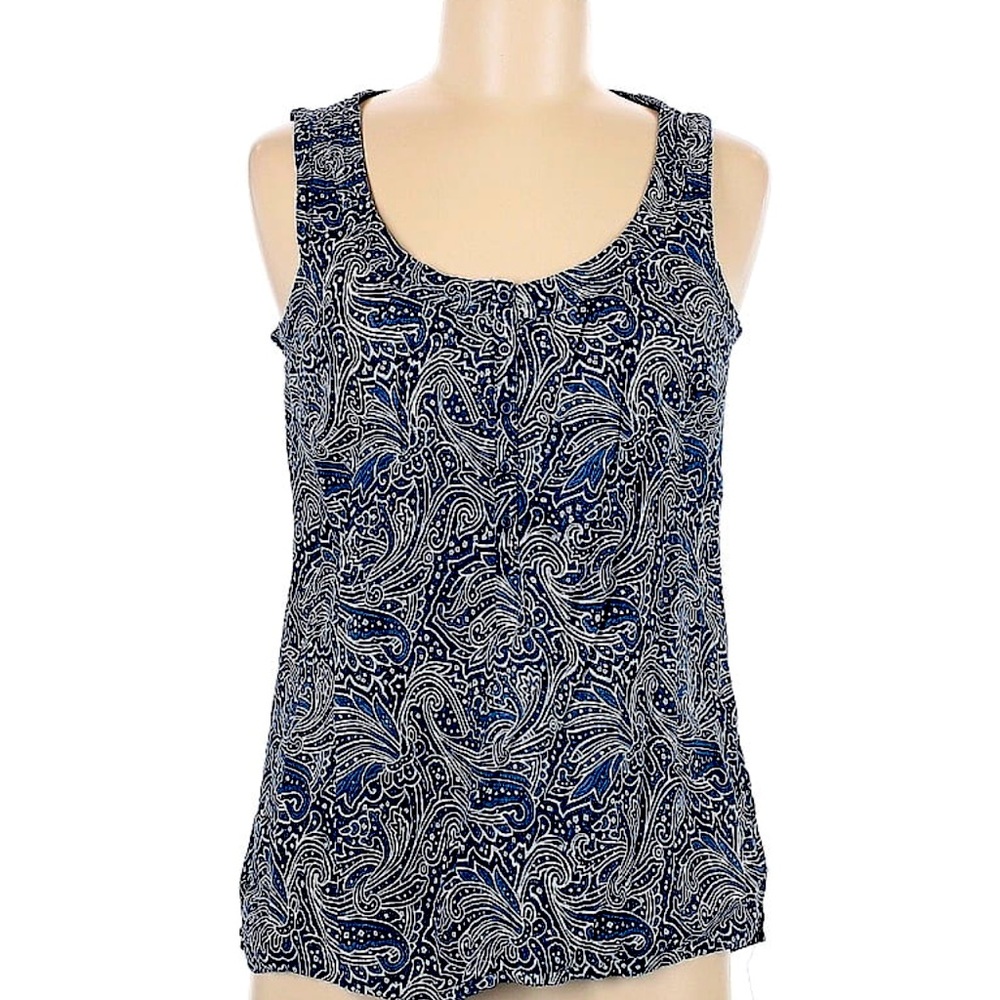 Eddie Bauer tank. A perfect casual summer top.